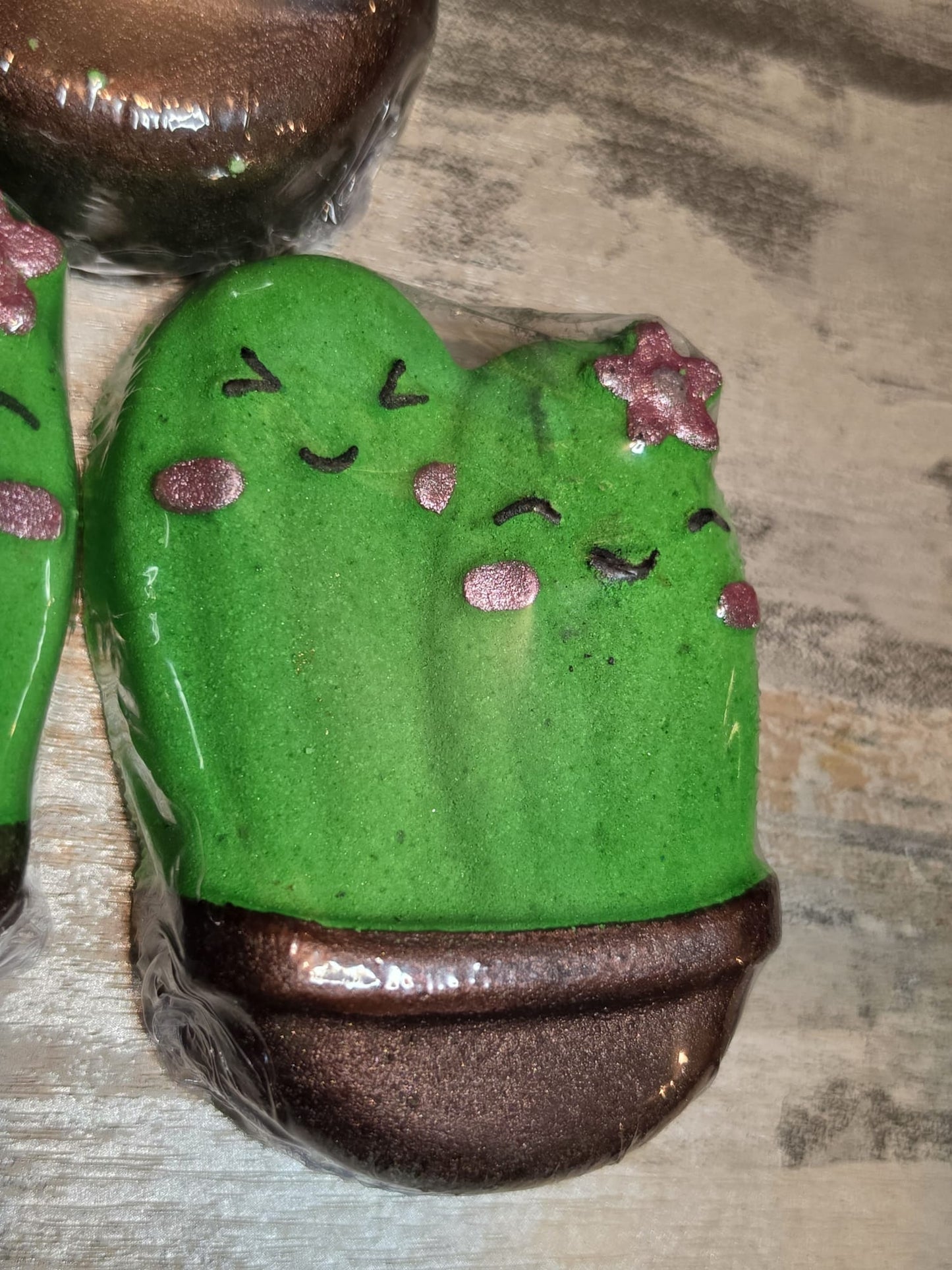 Sea salt and minerals  scent bath bomb